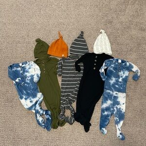 Set of 5 Lou Lou & Co Gowns and Sets with Matching Hats (0-3m)